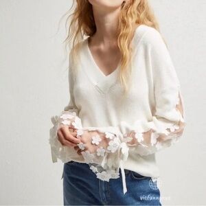 French Connection Caballo appliqué flowers sleeves White Sweater Size S